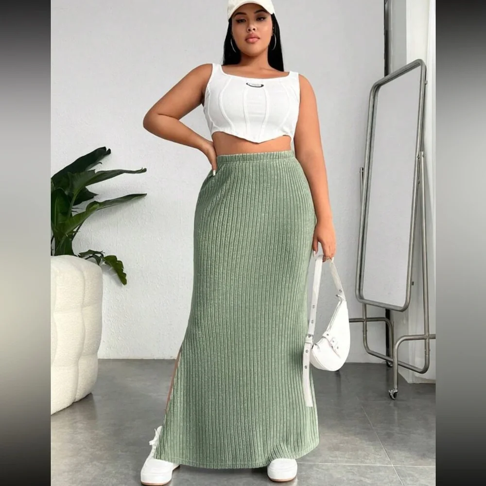 High Waist Solid Skirt β€οΈ - Picture 1 of 5